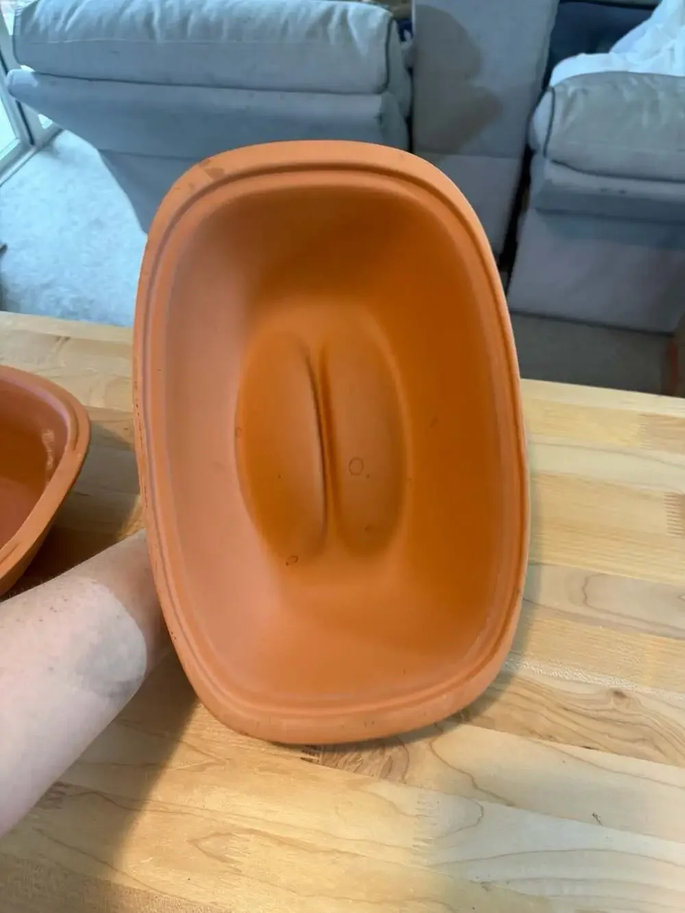 Römertopf Clay Baker Terracotta Roaster and Casserole Pot with Embossed Lid